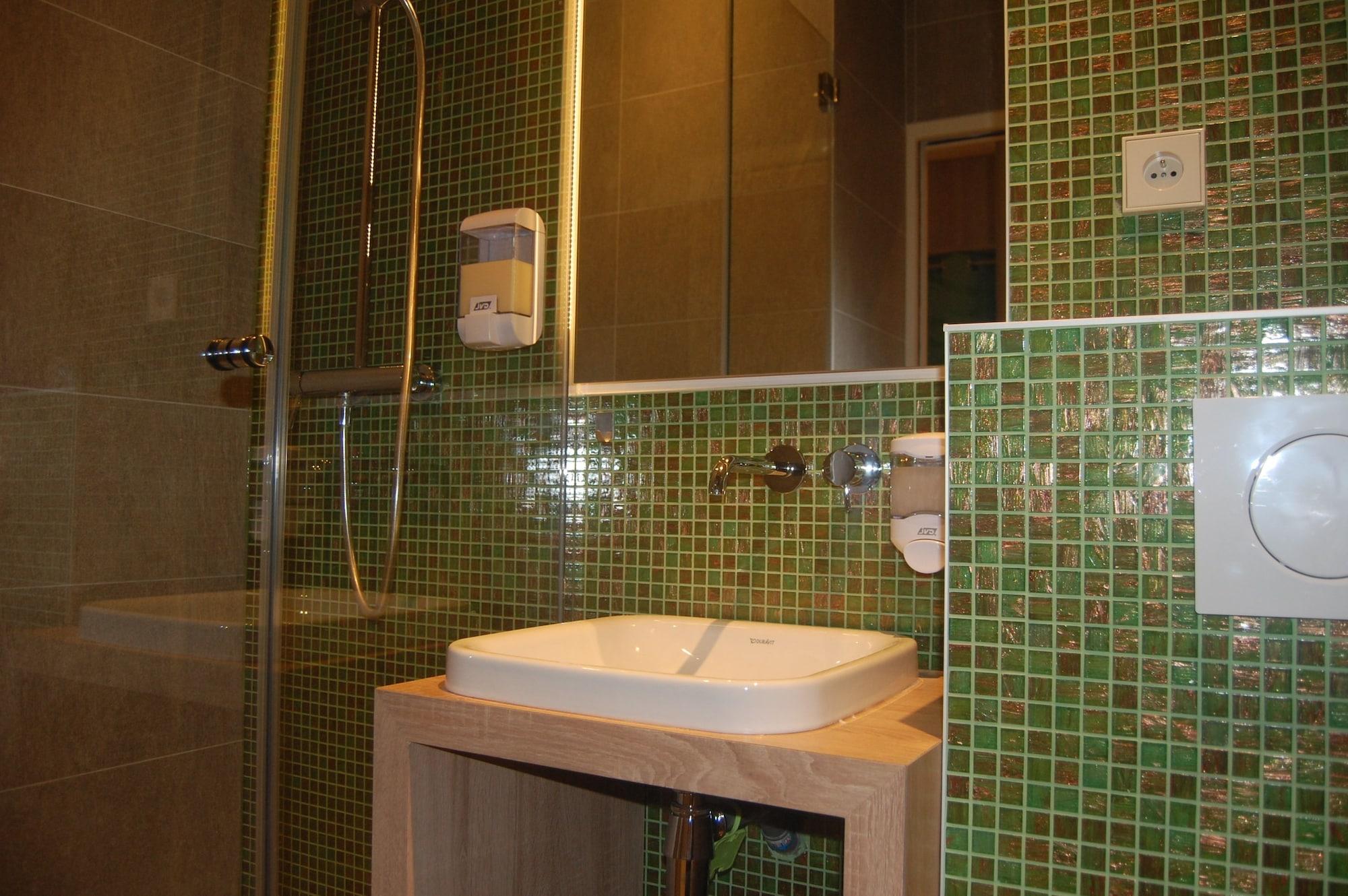 Hotel Jean Bart ปารีส ภายนอก รูปภาพ